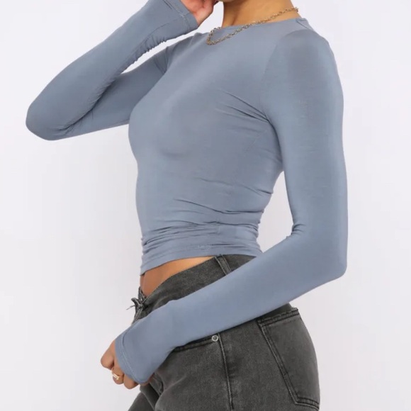 White fox Only For Tonight Long Sleeve Top Steel × 1
M - Picture 6 of 6